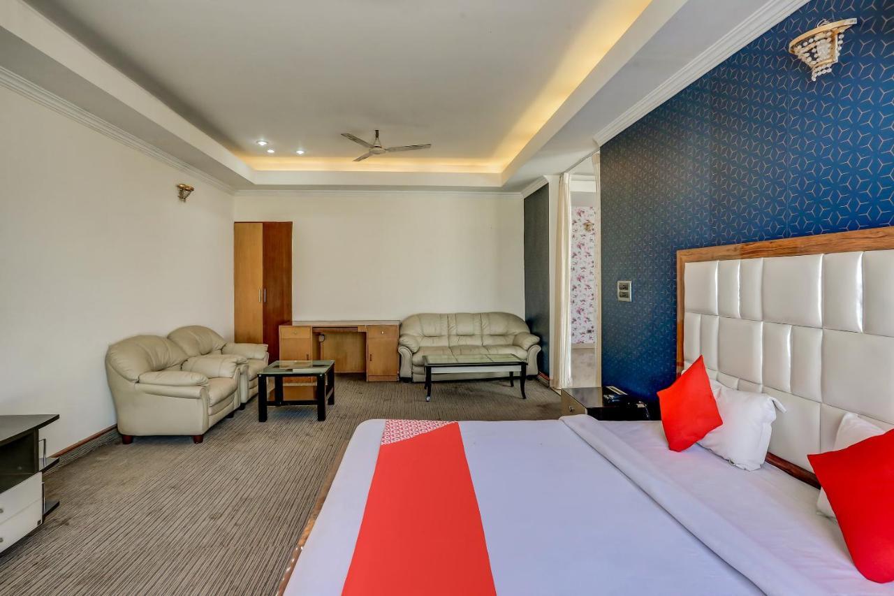 Oyo 71042 Sahara Estate Hotel Gorakhpur Exterior photo